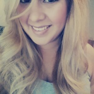 Meet your Posher, Cynthia